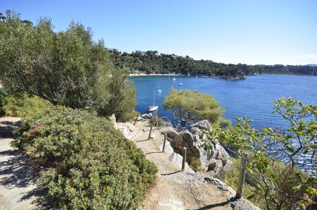 Studio Equipe-Climatise Avec Balcon Au Mourillon A 20M De La Plage Toulon Exteriör bild